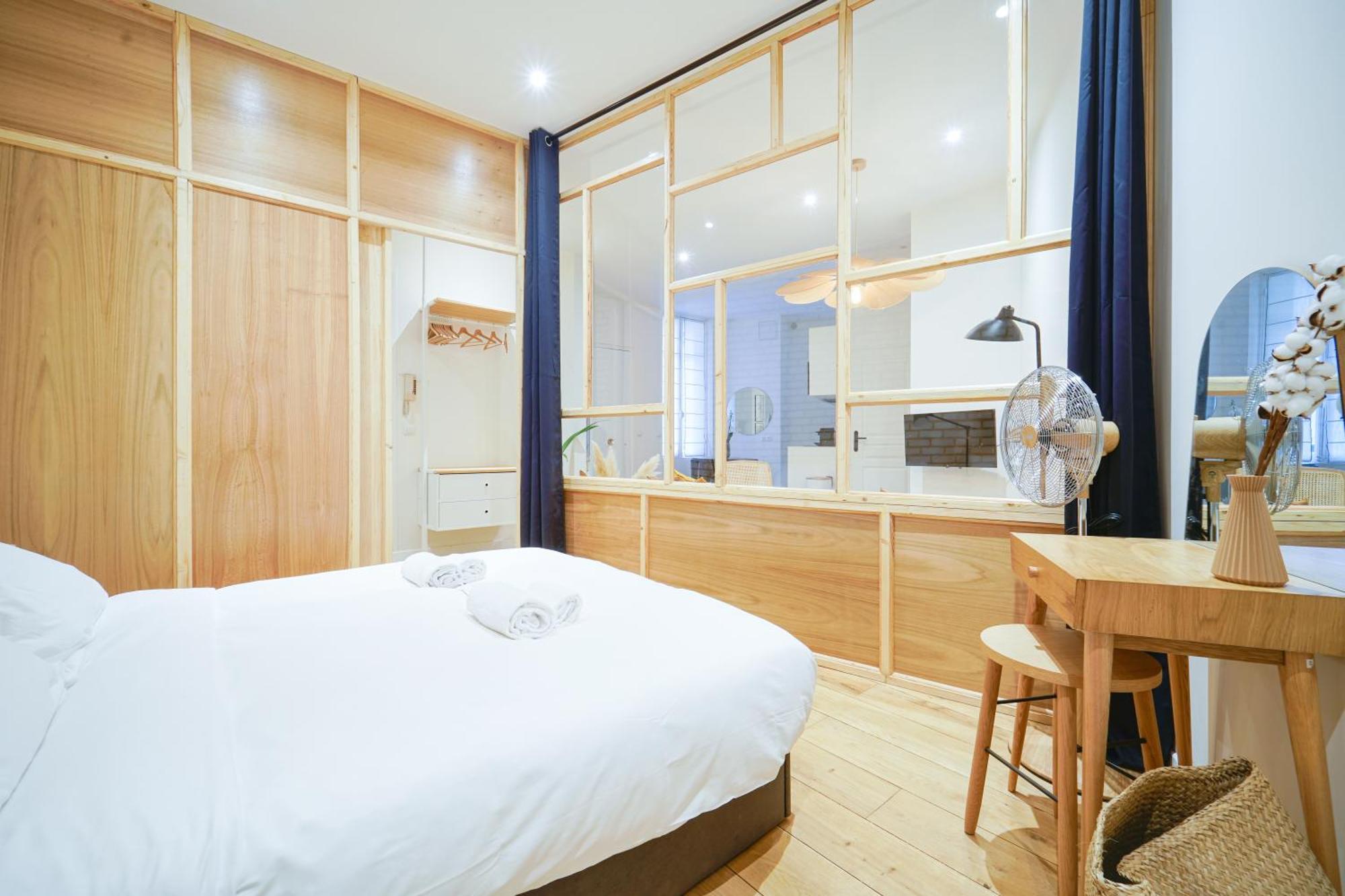 Parisuites Central Canal Saint Martin Luxe & Chic & Cosy Extérieur photo