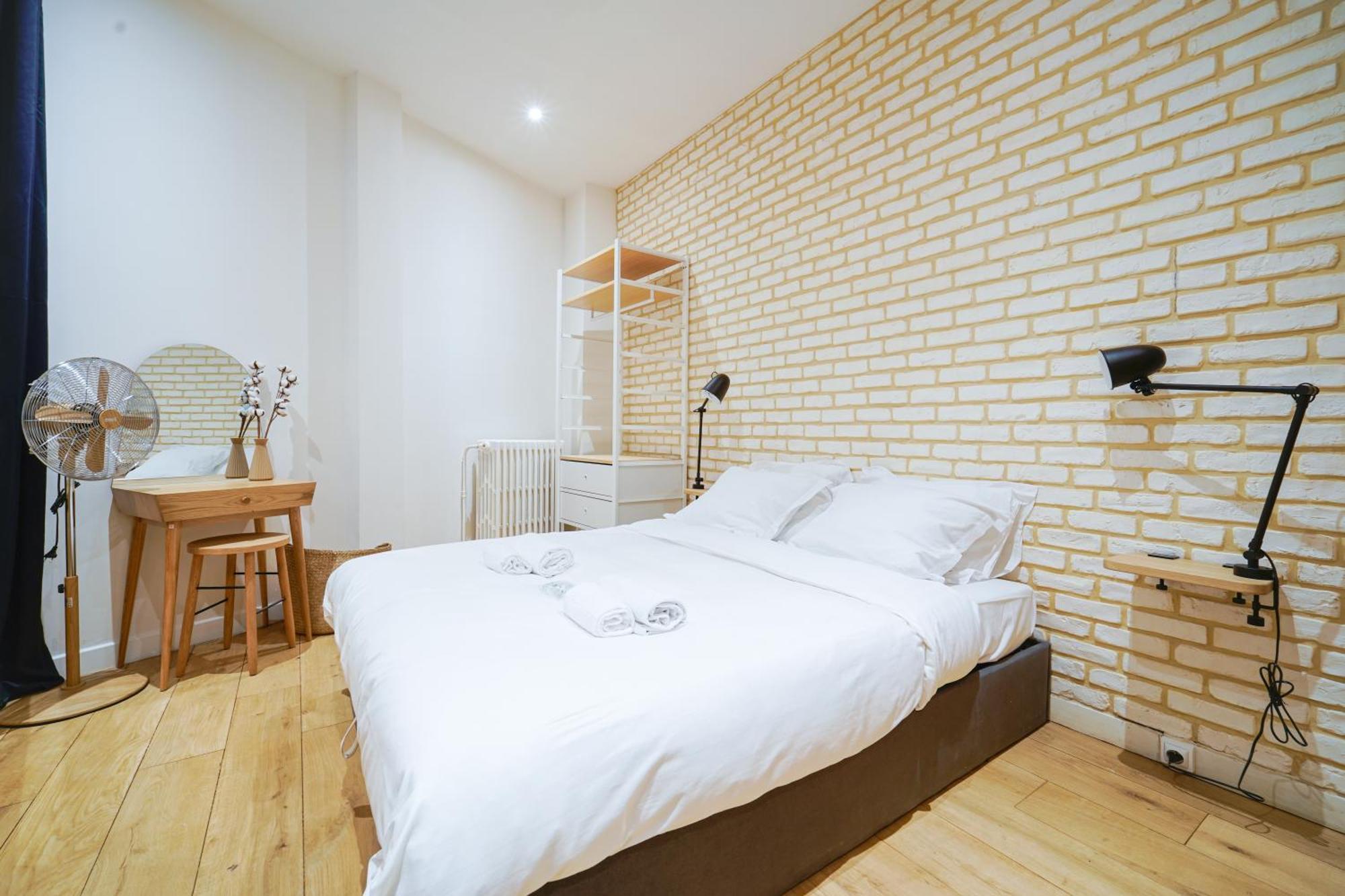Parisuites Central Canal Saint Martin Luxe & Chic & Cosy Extérieur photo